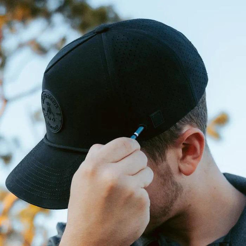 Retro BUSTA PUTT Golf Cap, Men’S Golf Hat with Magnetic Ball Marker & Tee Holder, Waterproof Breathable Performance Cap, Includes 70Mm Markers, Stylish Sun Protection for Golfers, Vibes